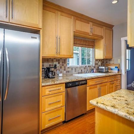 Stylish 2 Bed & 2 Bath At The Heart Of Hollywood With Free Parking - One Car Only Apartment Лос Анджелис Екстериор снимка