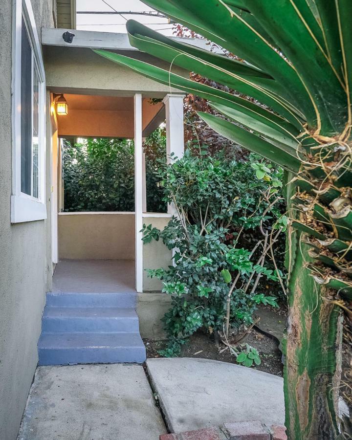 Stylish 2 Bed & 2 Bath At The Heart Of Hollywood With Free Parking - One Car Only Apartment Лос Анджелис Екстериор снимка